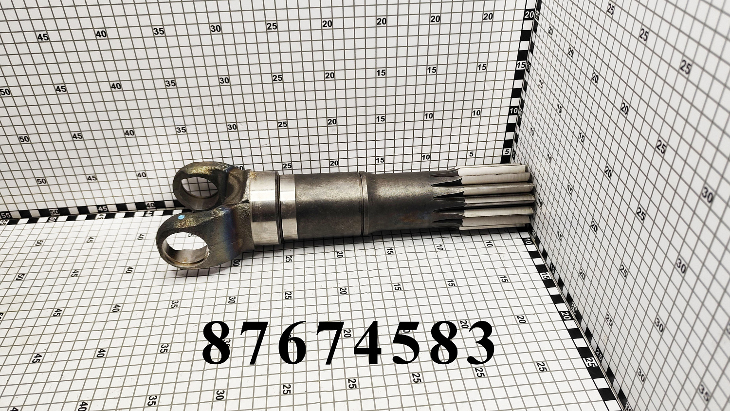 Хвостовик 87674583 CNHi