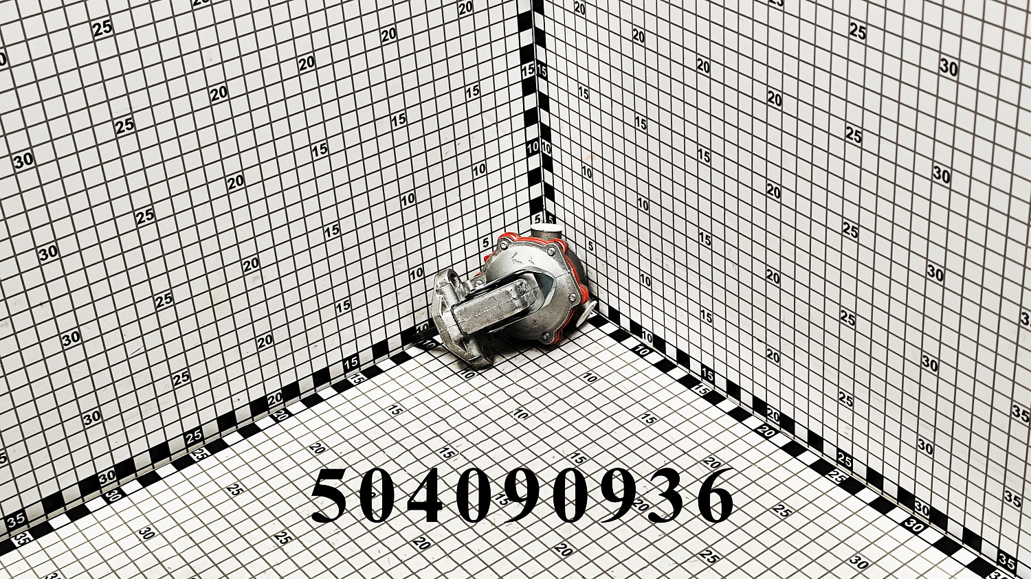 Насос подкачки топлива 504090936 CNHi
