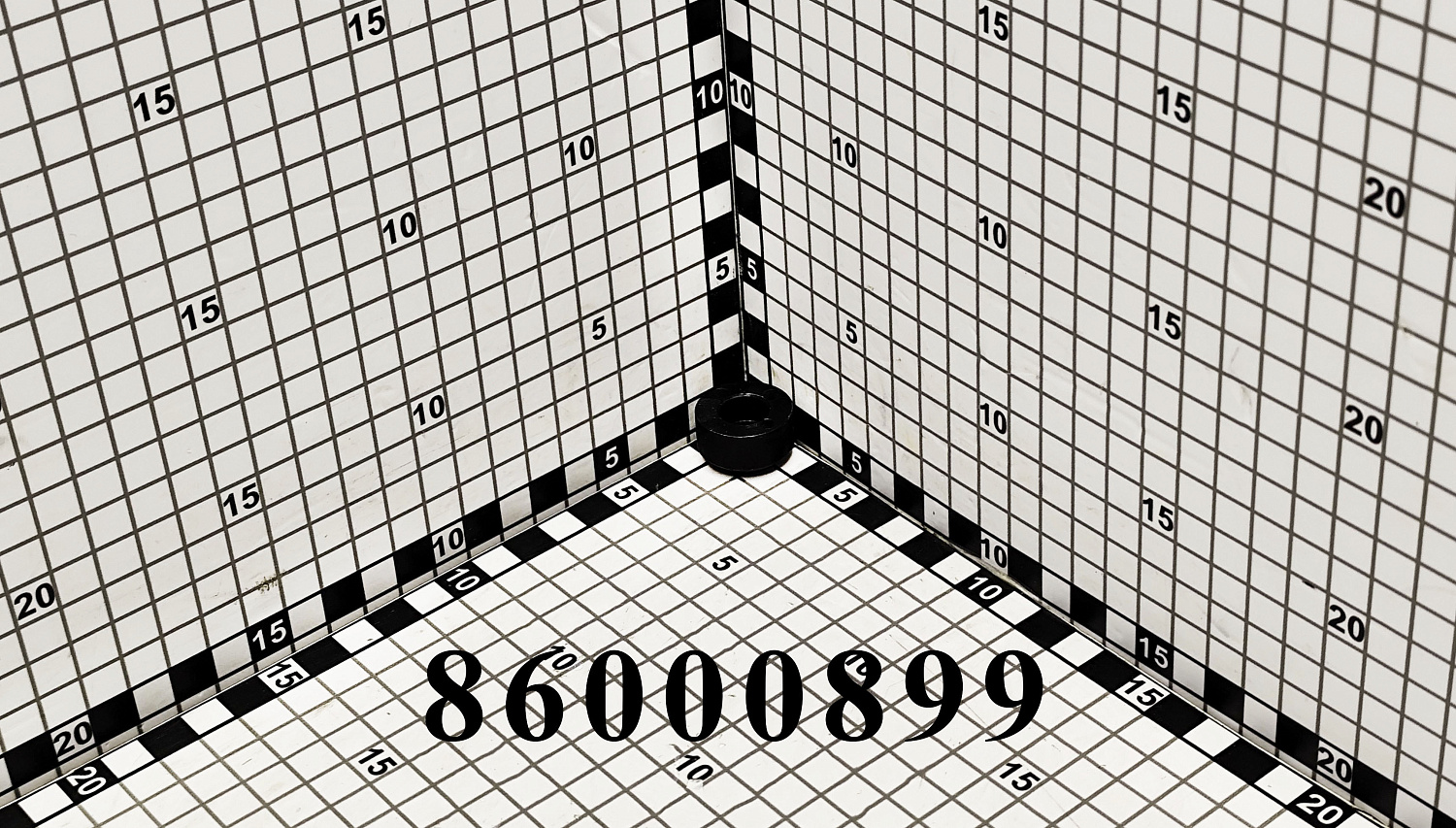 Втулка 86000899 CNHi