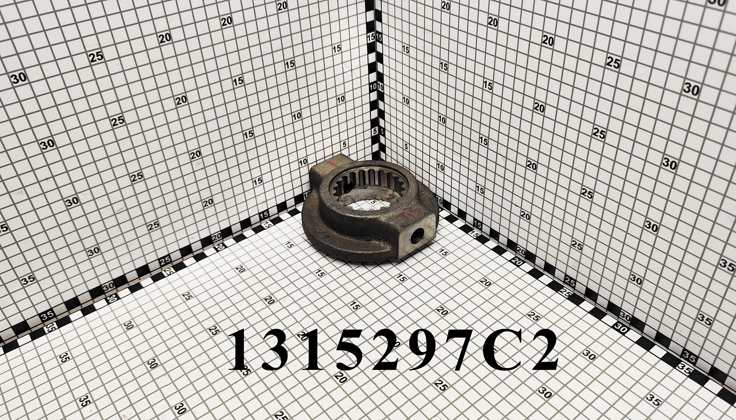 Ступица 1315297C2 CNHi