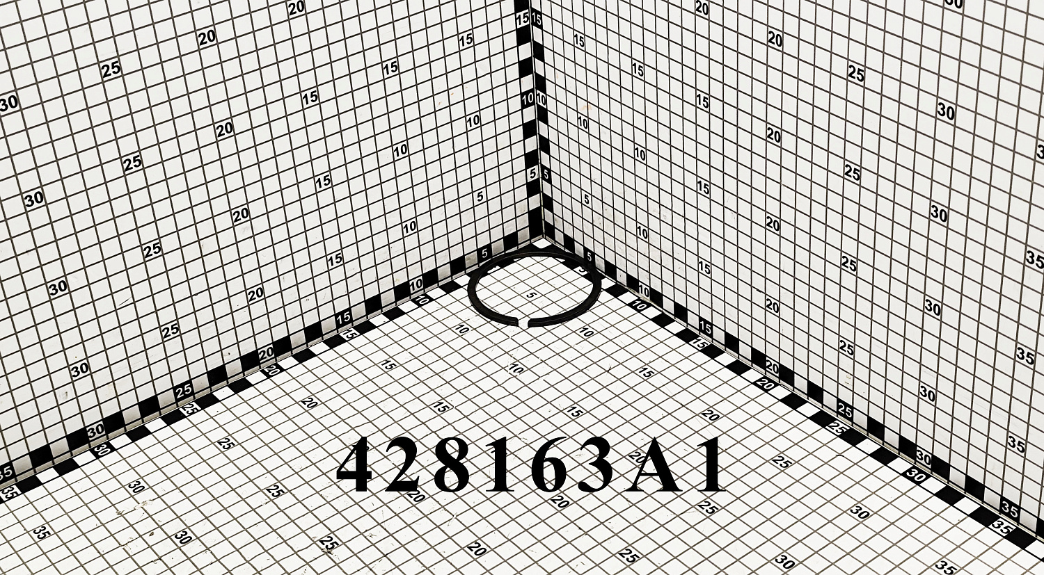 Кольцо стопорное 428163A1 CNHi