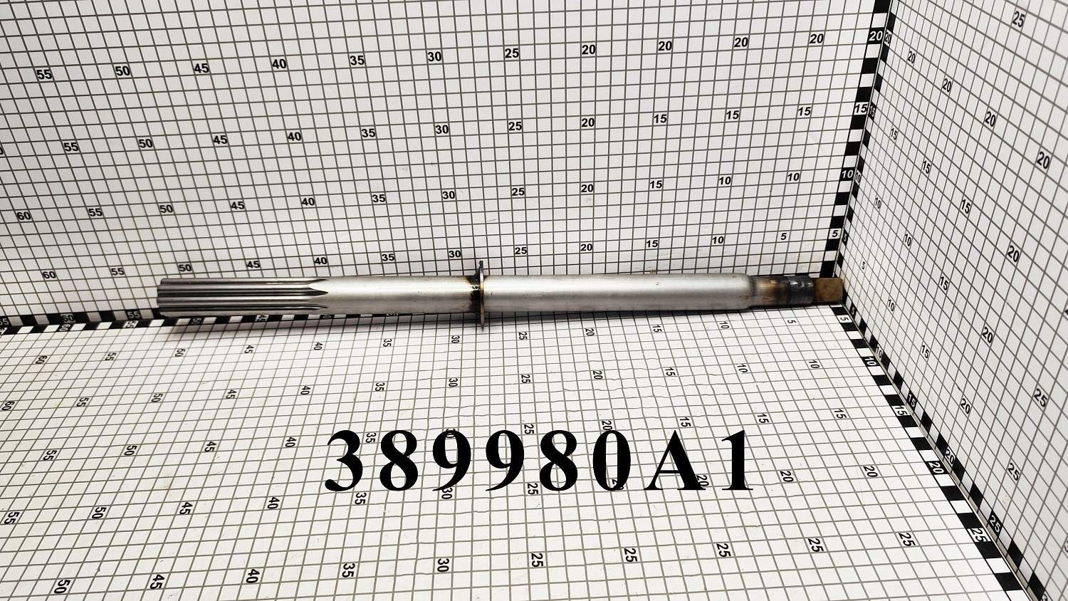 Вал 389980A1 CNHi