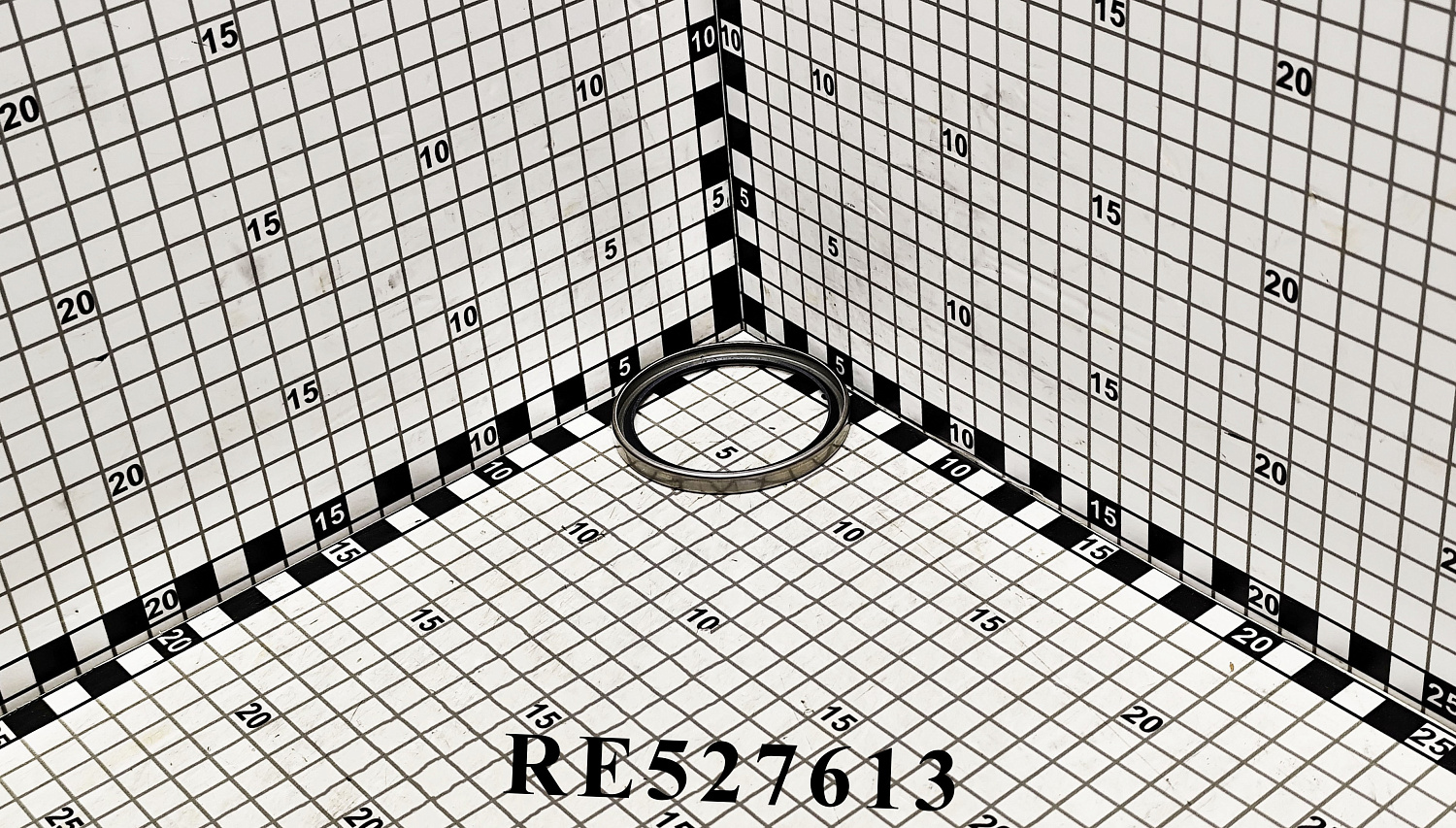 Сальник RE527613