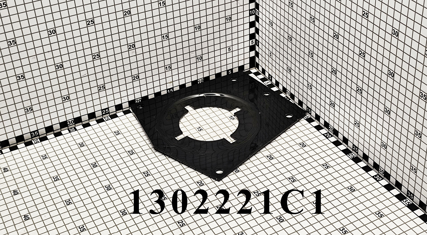 Фланец 1302221C1 CNHi