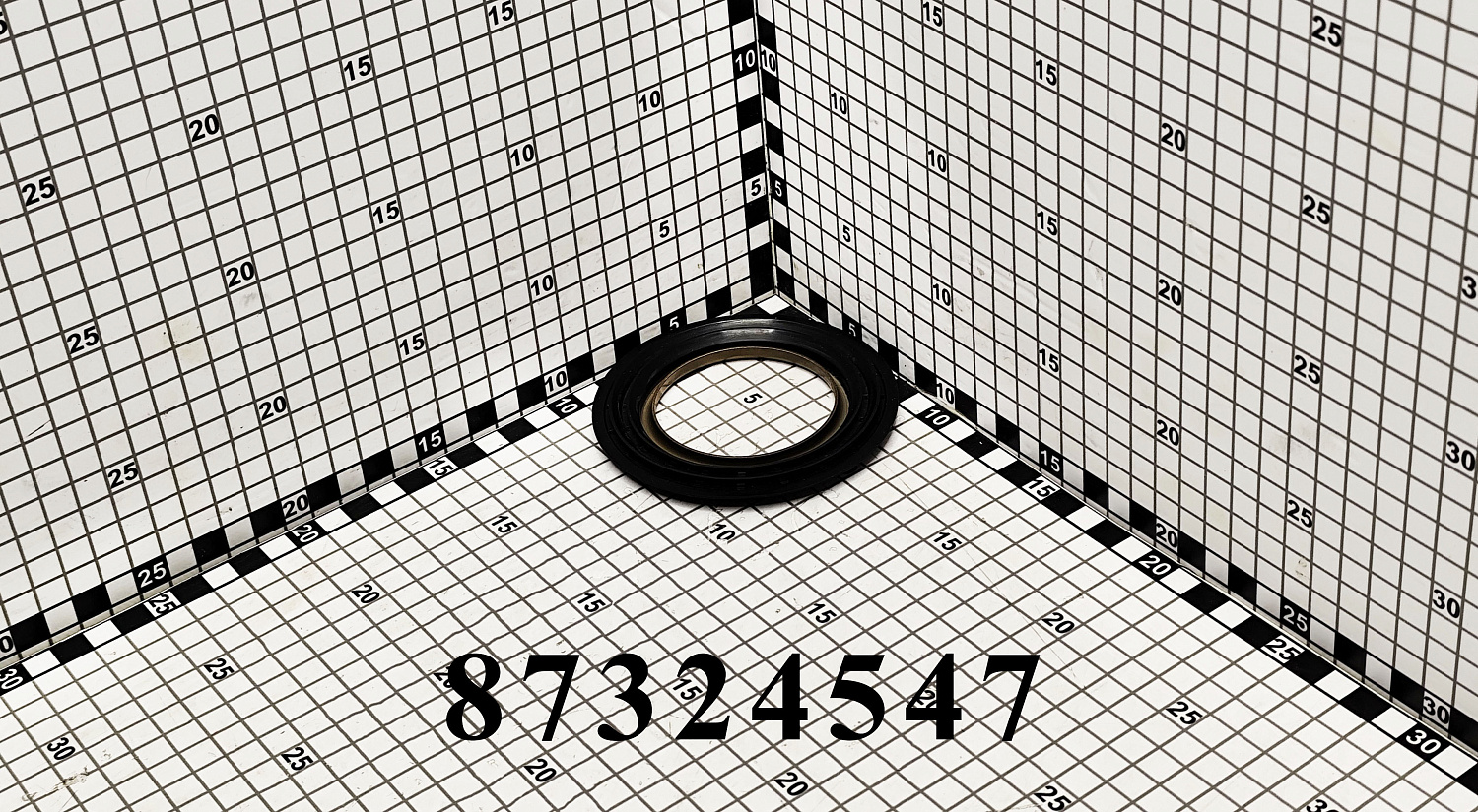Отражатель 87324547 CNHi