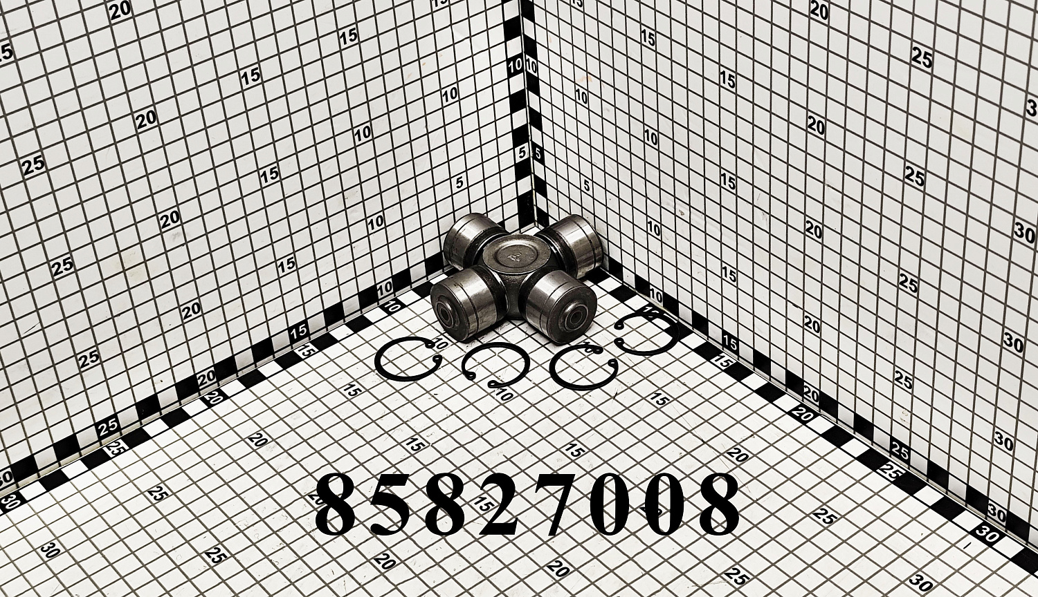 Крестовина 85827008 CNHi