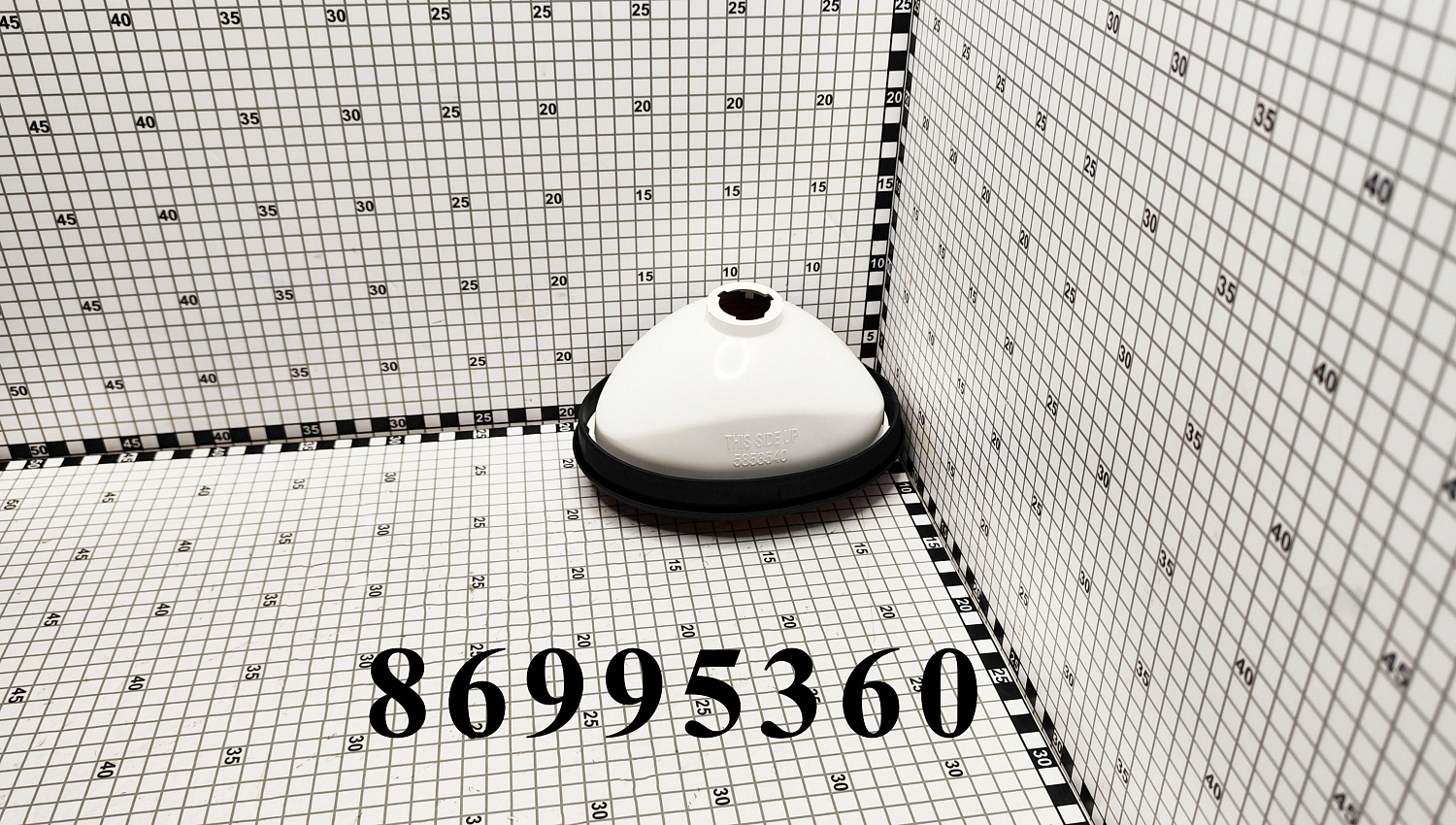Фонарь 86995360 CNHi