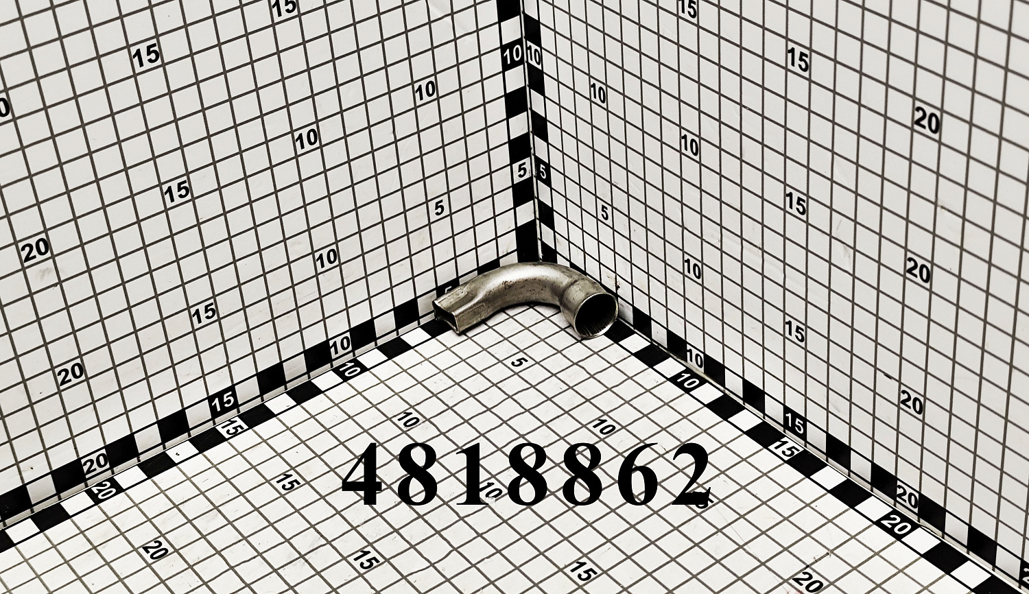 Трубка 4818862 CNHi