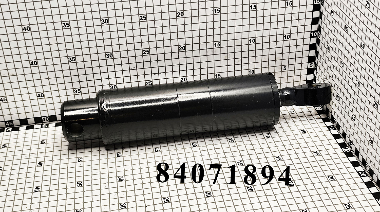 Гидроцилиндр 84071894 CNHi