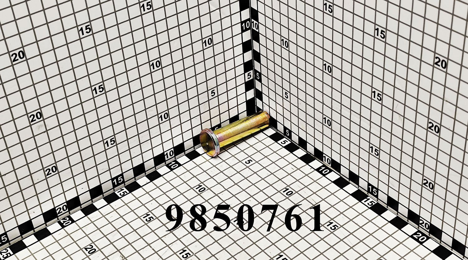 Палец 9850761 CNHi