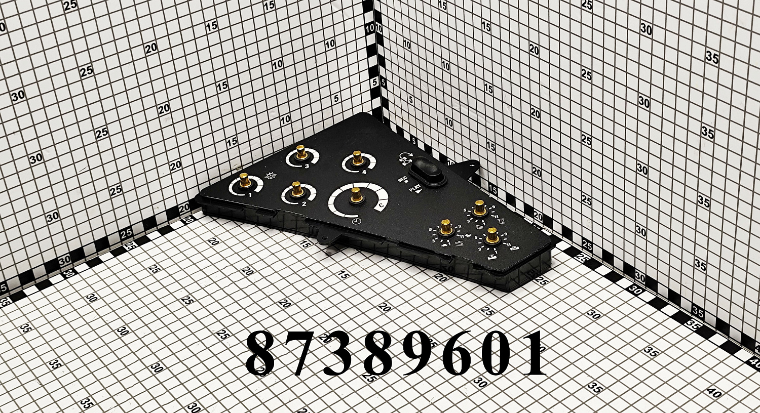Панель управления 87389601 CNHi