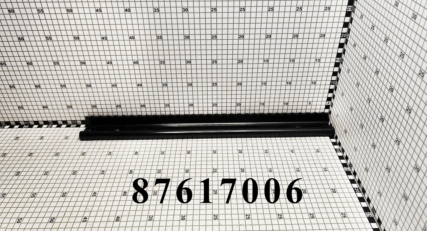 Поперечная пластина 87617006 CNHi