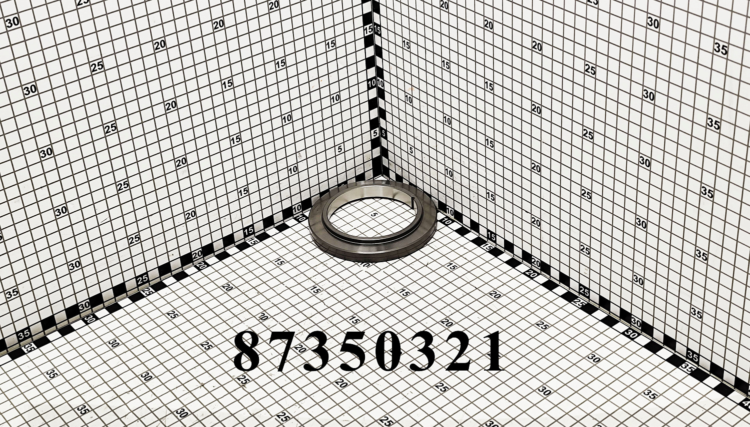 Шайба 87350321 CNHi
