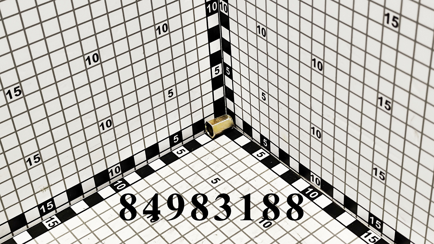 Болт 84983188 CNHi