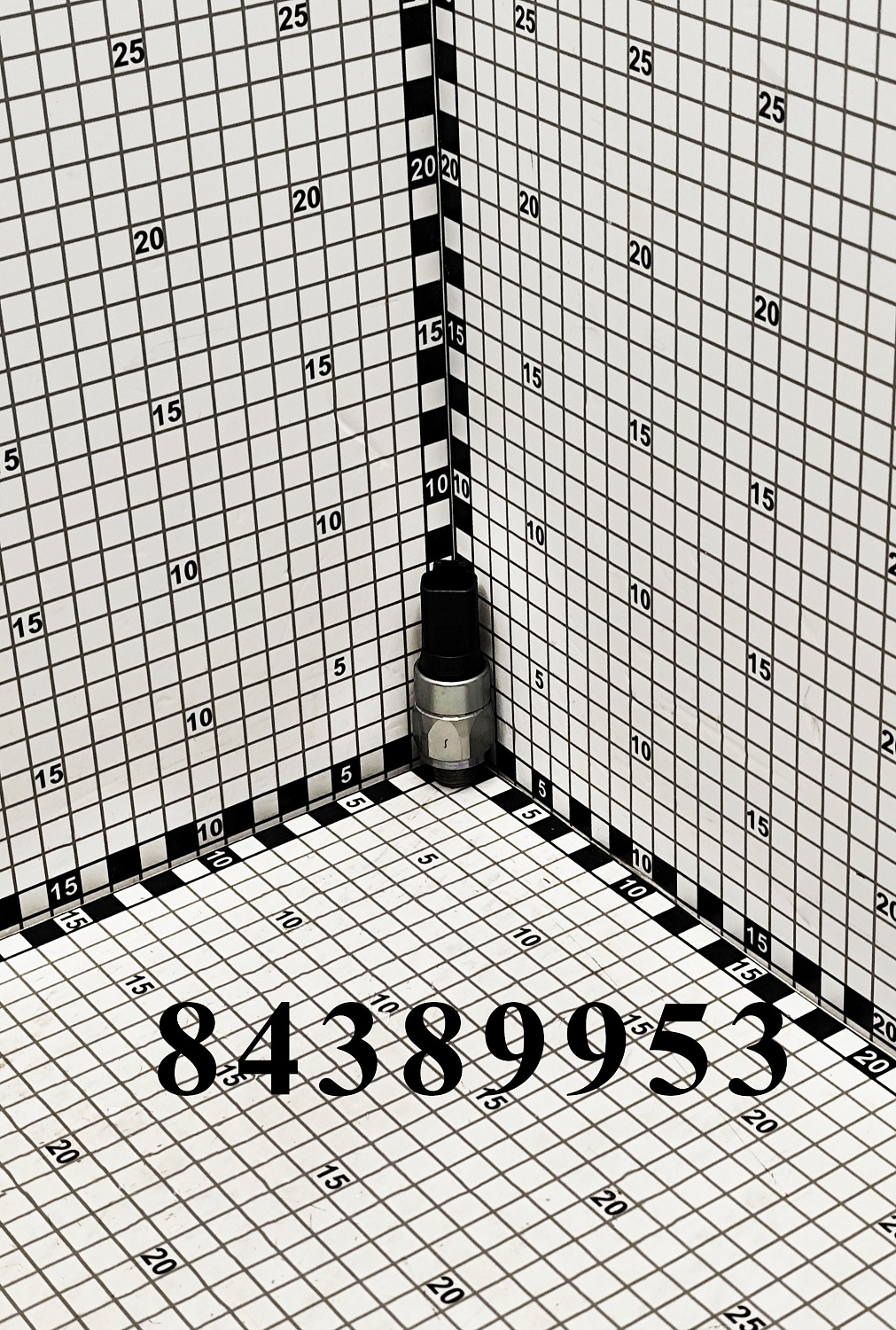 Датчик 84389953 CNHi