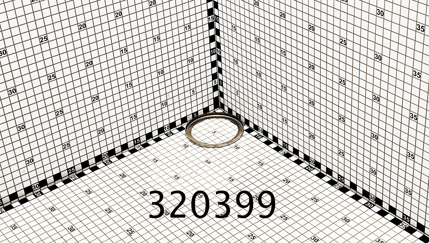 Кольцо стопорное 320399 CNHi