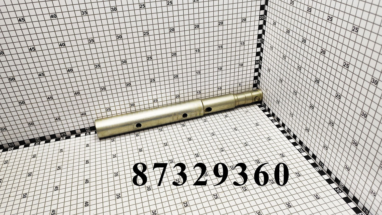 Вал 87329360 CNHi
