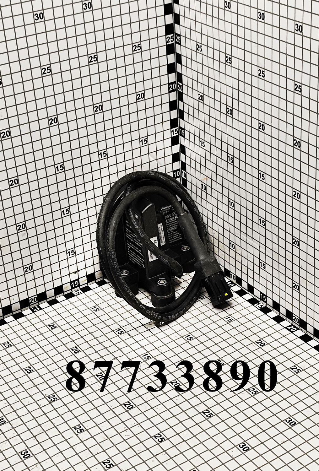 Датчик скорости (радар) 87733890 CNHi