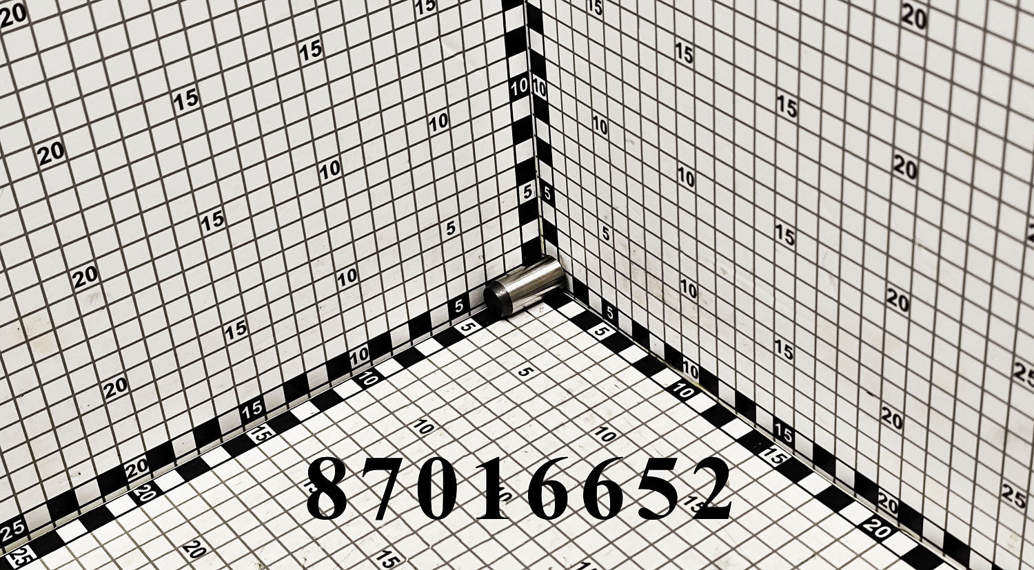 Направляющая 87016652 CNHi