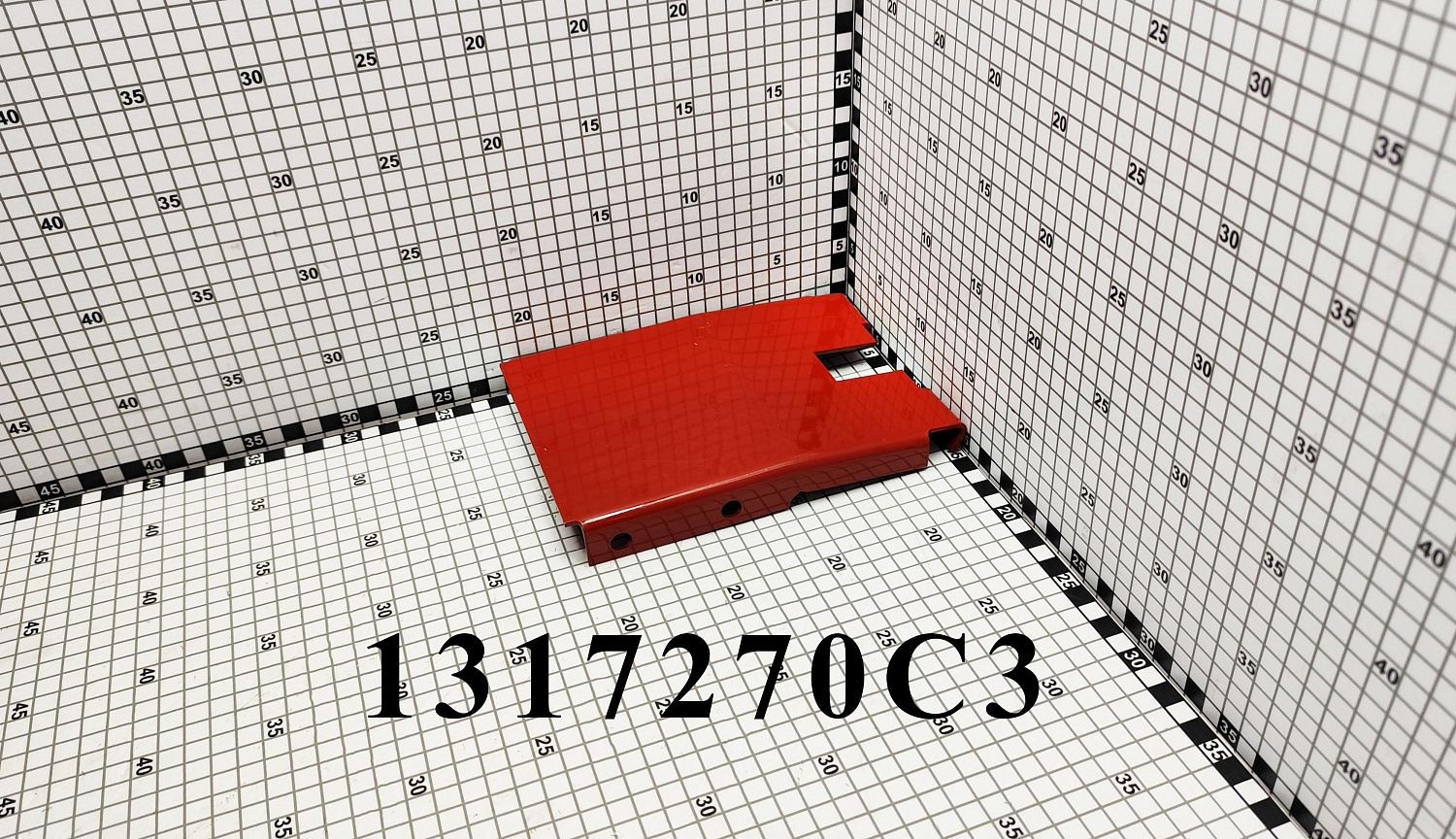 Панель 1317270C3 CNHi