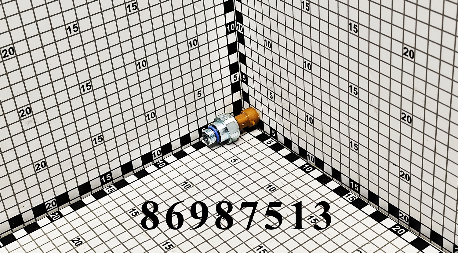 Датчик давления 86987513 CNHi