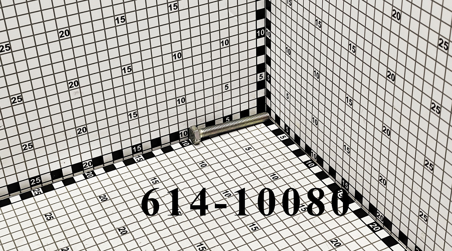 Болт 614-10080 CNHi