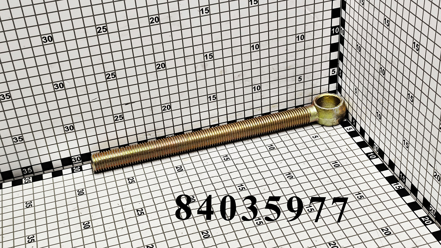 Болт 84035977 CNHi