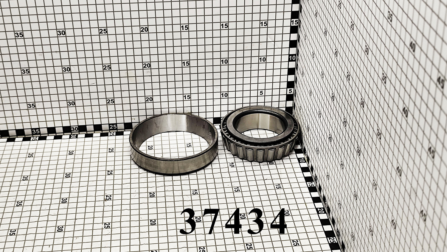 Подшипник 37434 CNHi