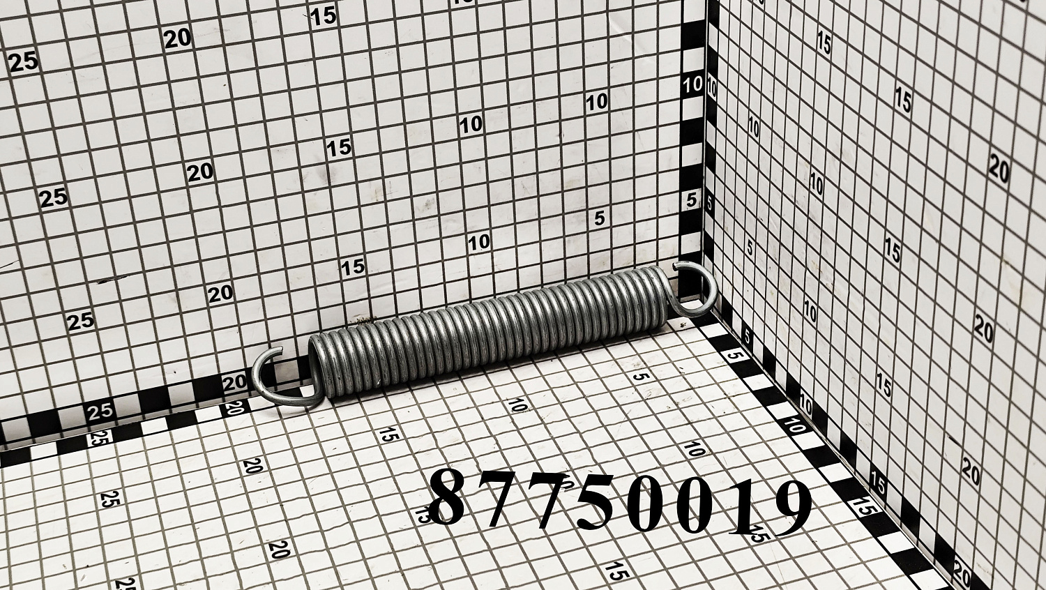 Пружина 87750019 CNHi