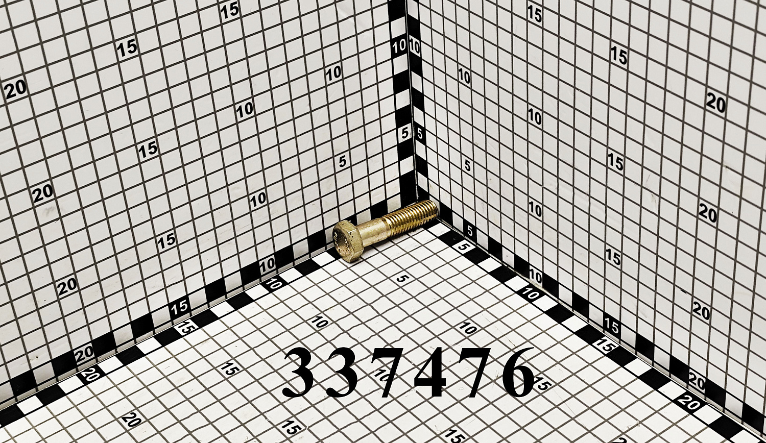 Болт 337476 CNHi