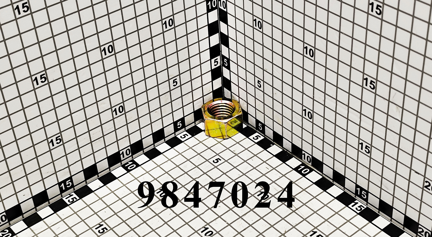 Гайка 9847024 CNHi
