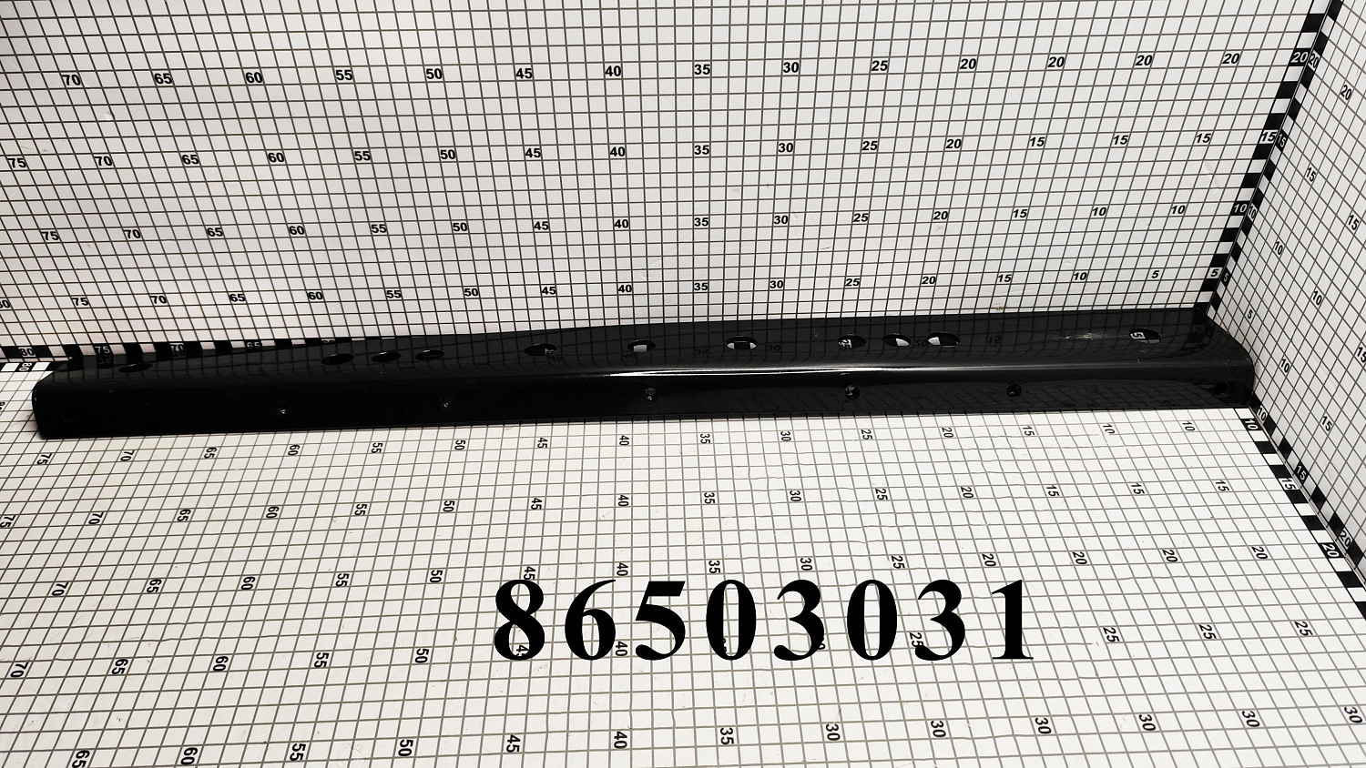 Отражатель 86503031 CNHi