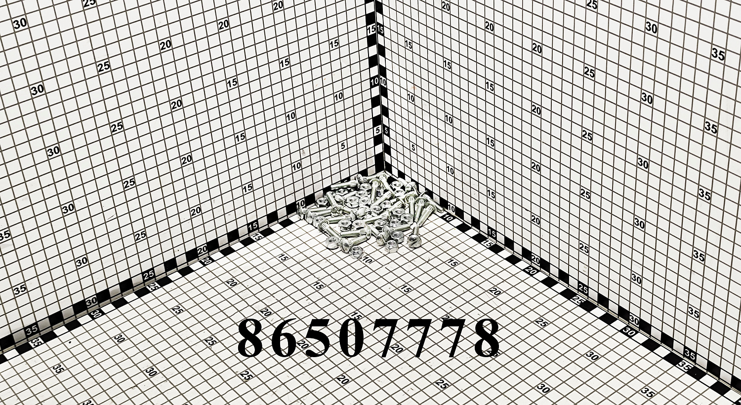 Болт+гайка 25 шт. 86507778 (135630 + 135626) CNHi