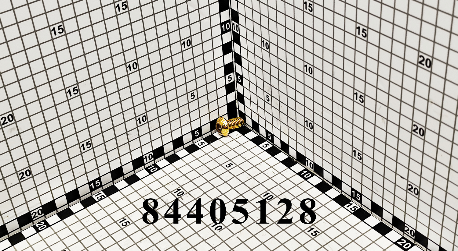 Винт 84405128 CNHi
