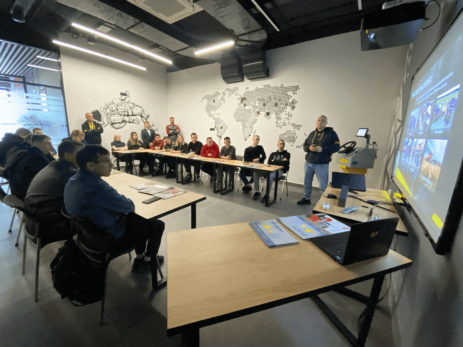 Обзорная экскурсия по “Агро-Мастер” для студентов ОмГАУ