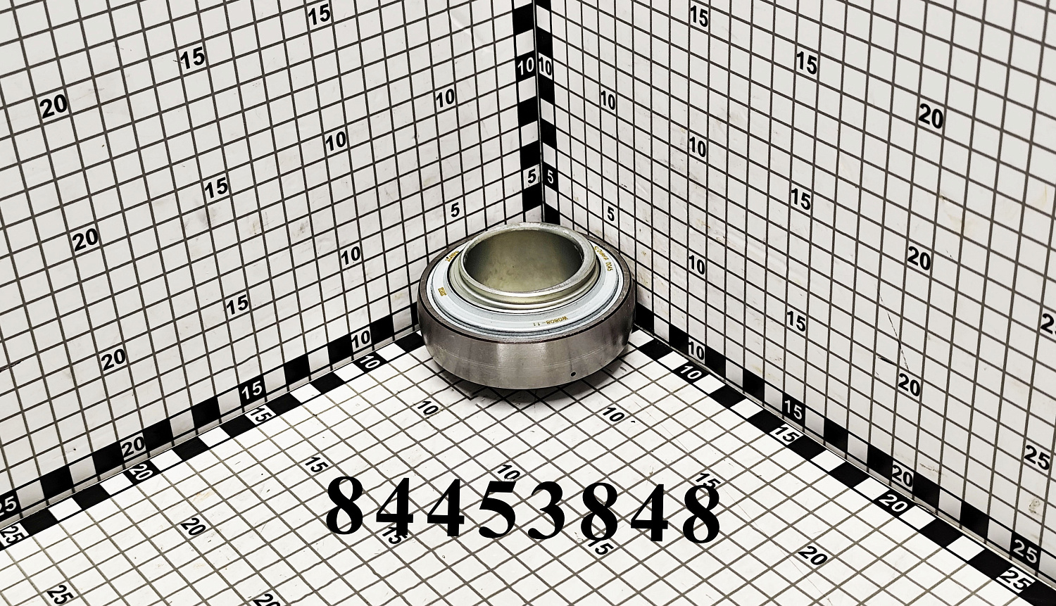 Подшипник измельчителя левый 84453848 CNHi