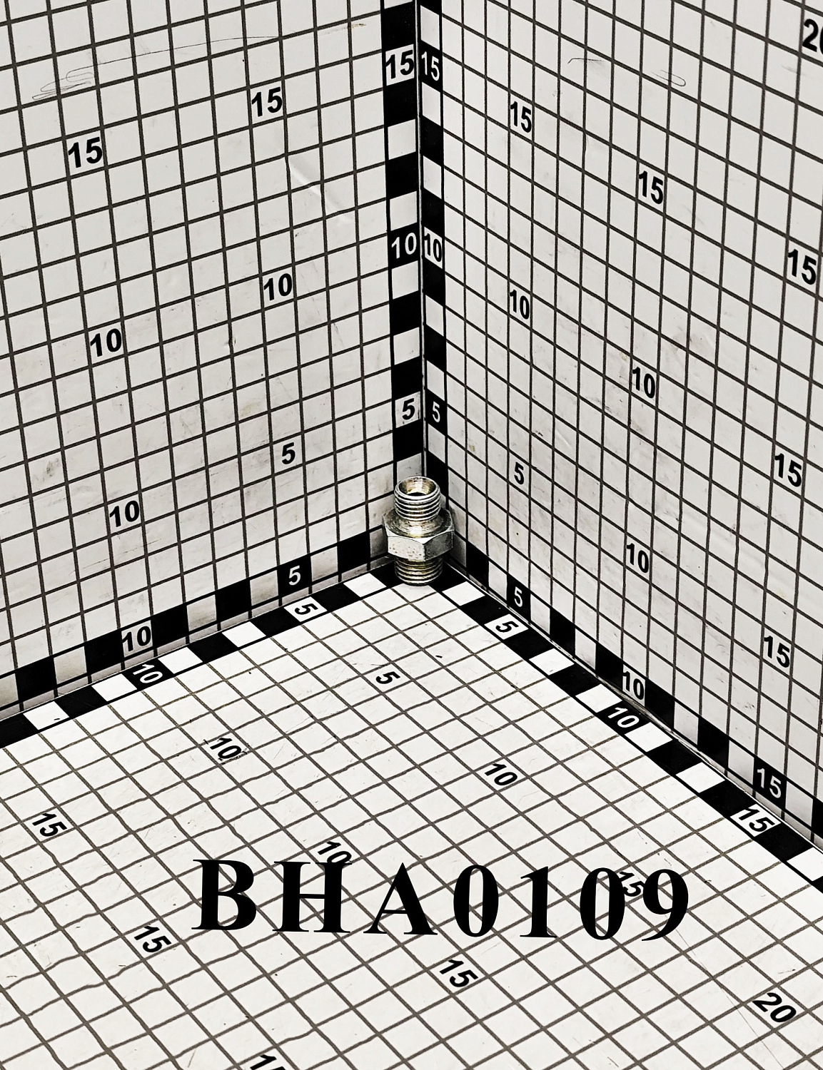 Резьбовой фитинг BHA0109