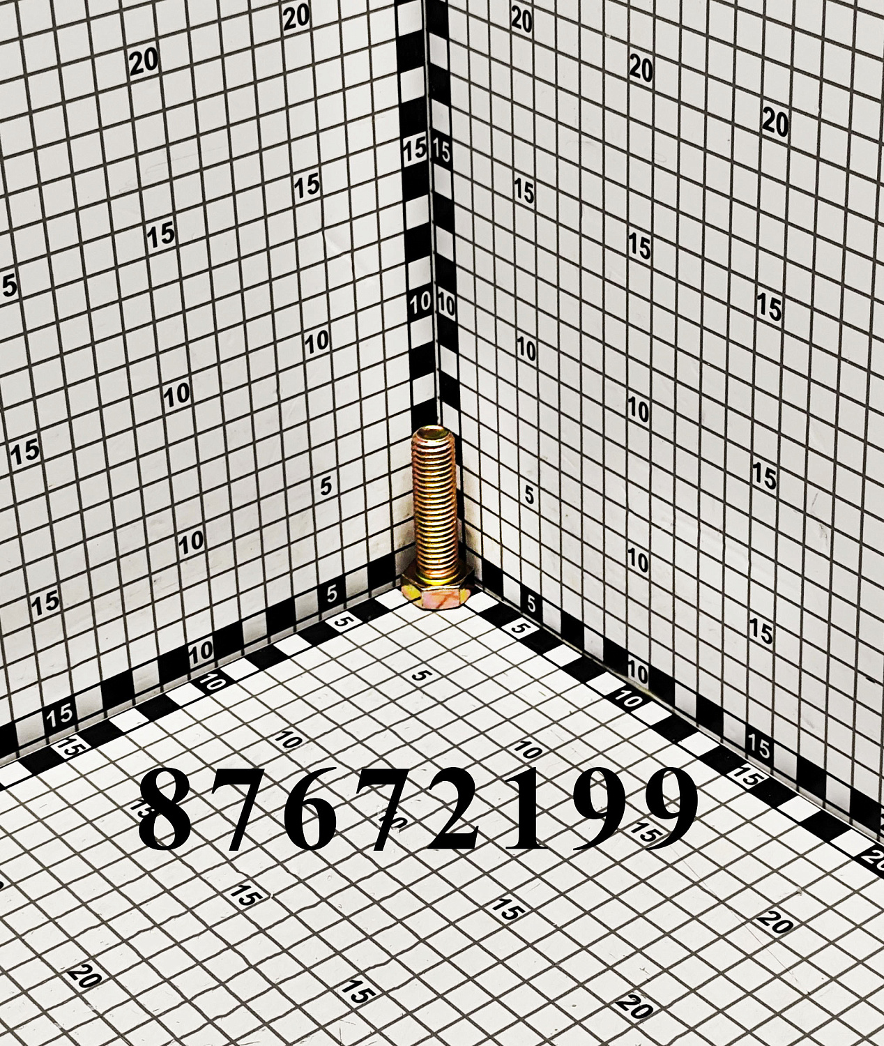 Болт 87672199 CNHi