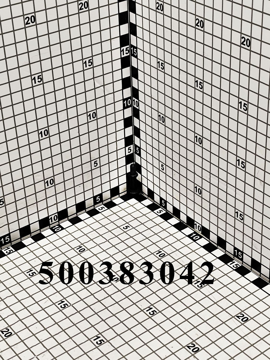 Болт 500383042 CNHi