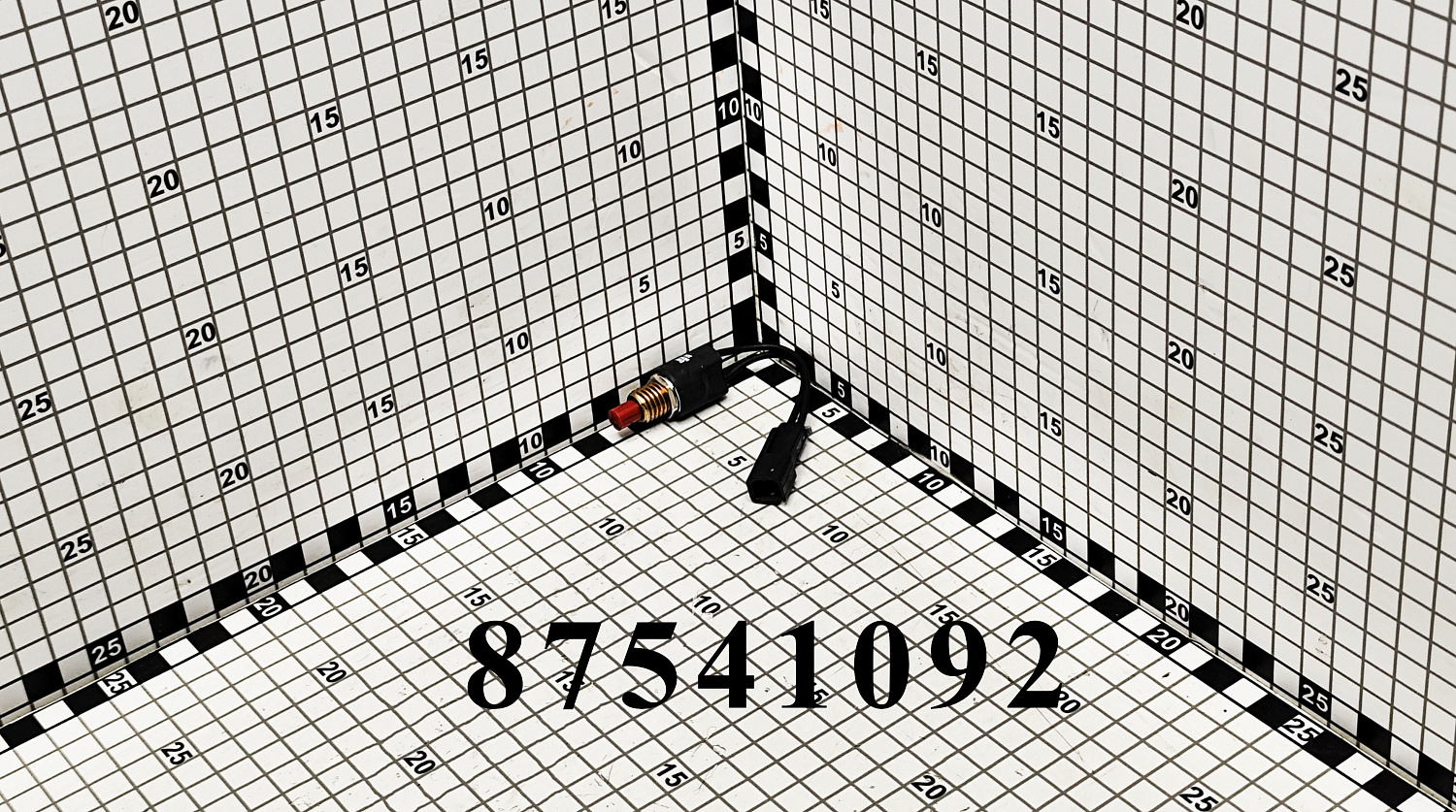 Выключатель 87541092 CNHi