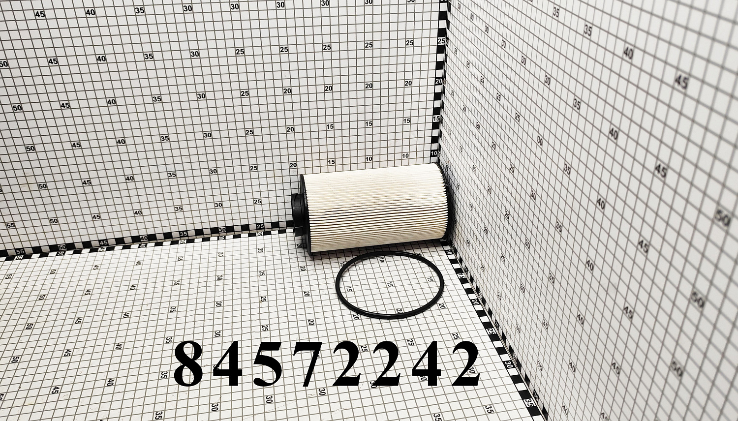 Фильтр топливный 84572242 CNHi