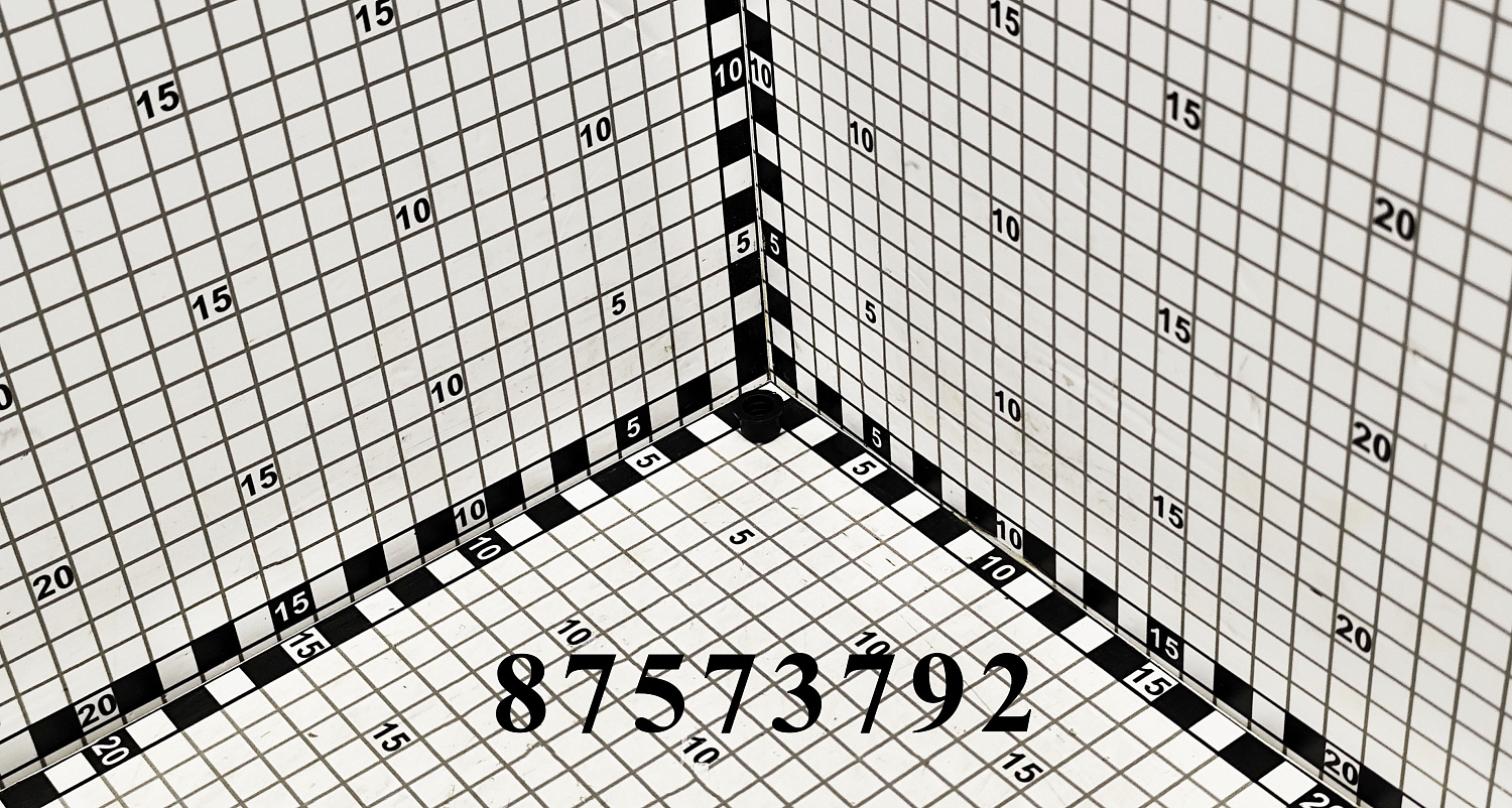 Пробка 87573792 CNHi