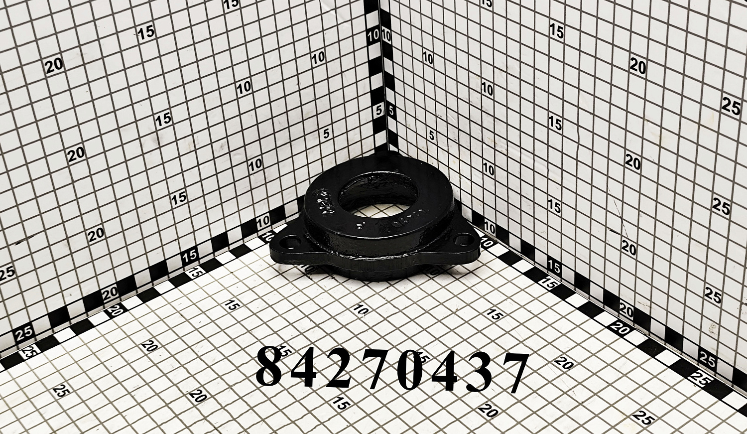 Корпус подшипника 84270437 CNHi